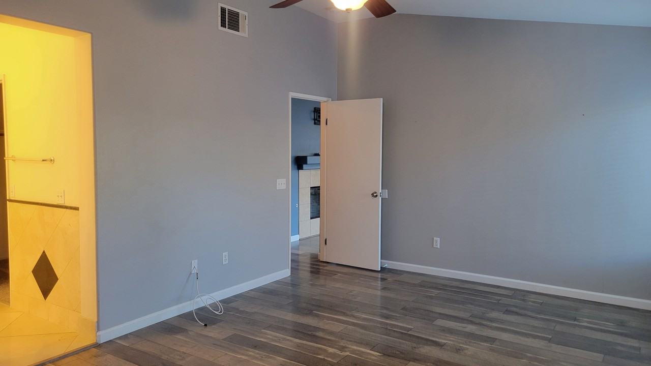 32850 Sandal Wood Ln - Photo 5 of 35