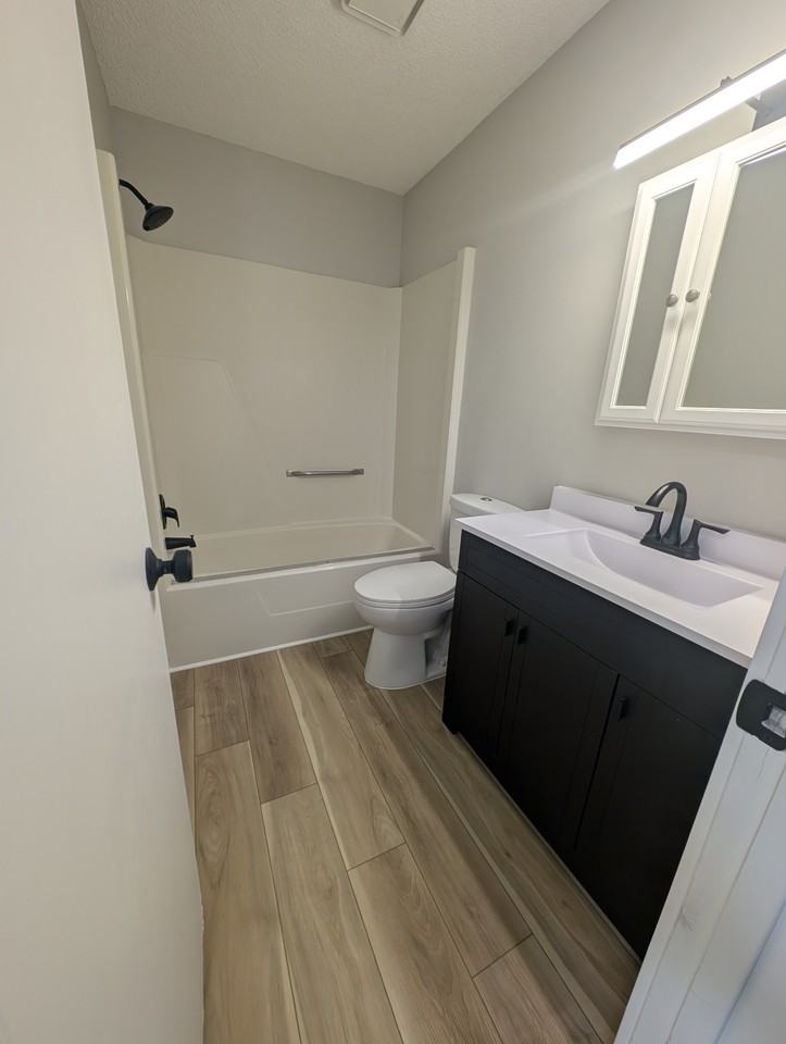 2121 Greene St #B12 - Photo 4 of 7