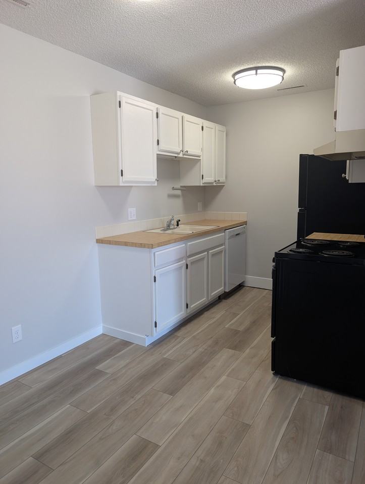 2121 Greene St #B37 - Photo 7 of 7