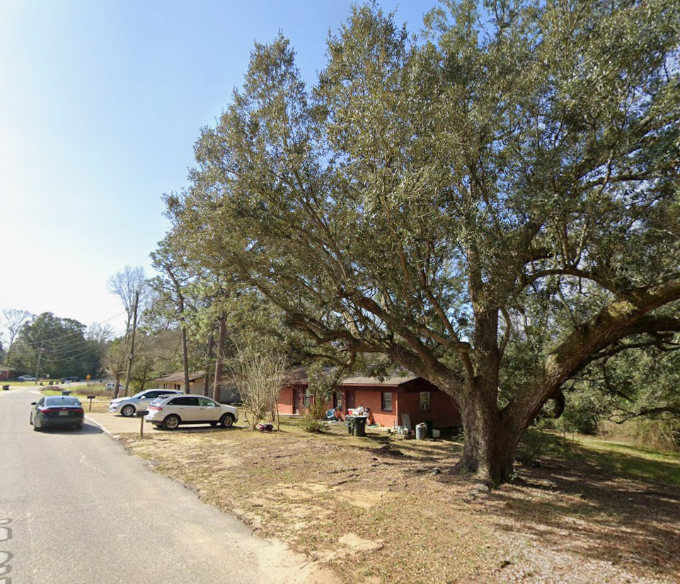 1221 Lake Dr #38 - Photo 3 of 4