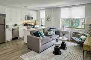 featured image of 10 Camelot Ct