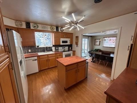 631 Virginia St - Photo 2 of 18