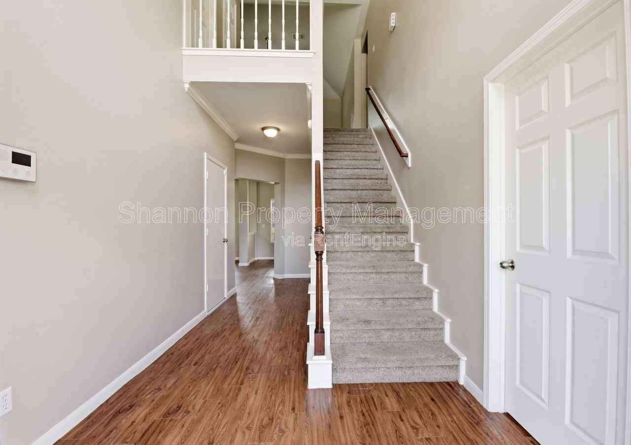 3327 Shady Glen Ln - Photo 6 of 44