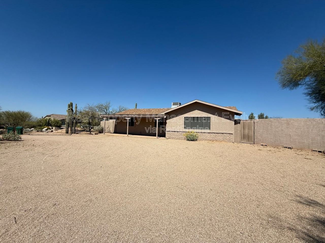 6410 E Dixileta Dr - Photo 3 of 28