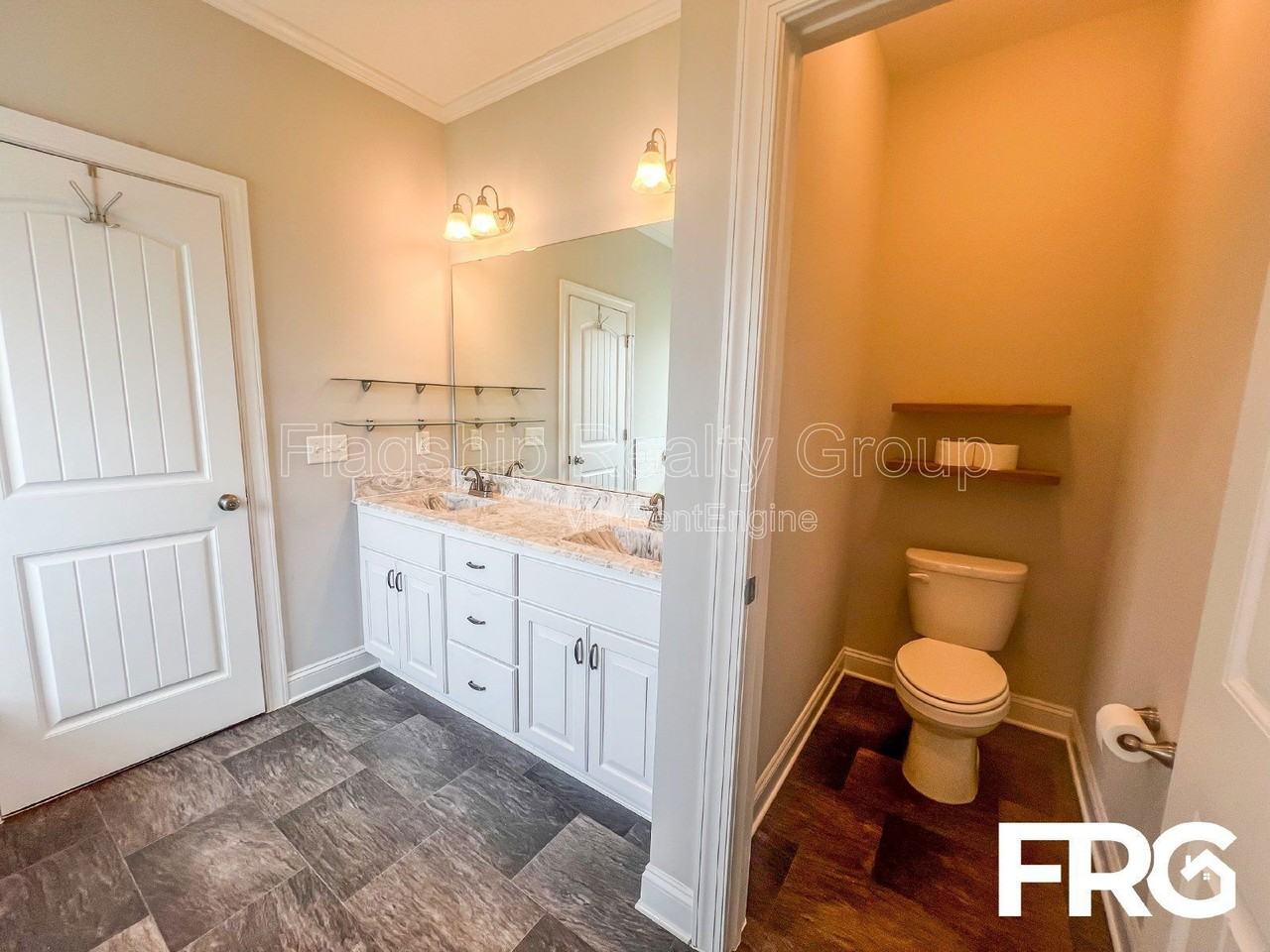 313 N Landing Dr - Photo 6 of 29