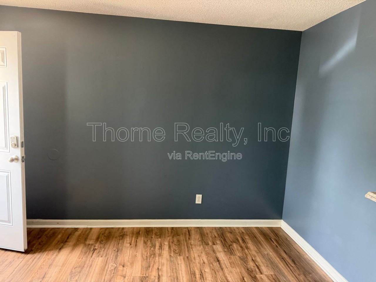 912 Belvedere St - Photo 6 of 7