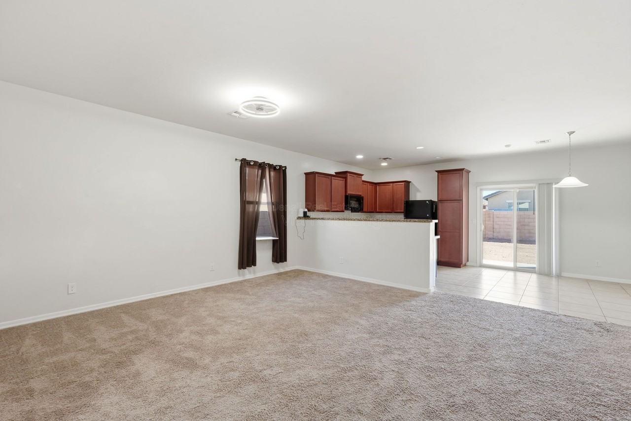 6737 S Cut Bow Dr - Photo 5 of 30