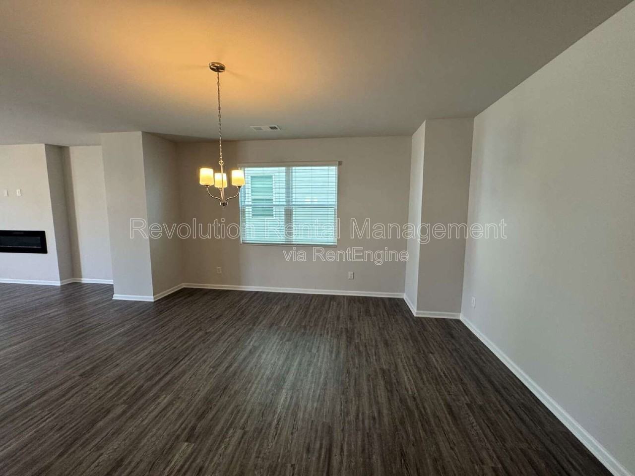 4903 Hillstone Dr - Photo 7 of 14