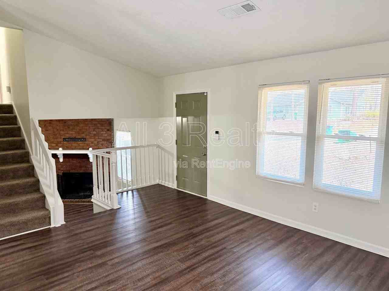 3237 Brisbane Way - Photo 3 of 26