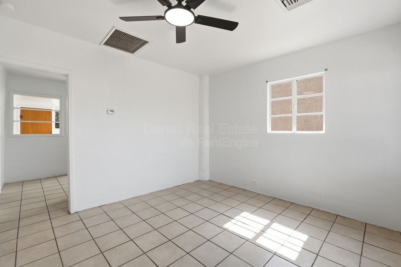 1432 N Columbus Blvd - Photo 5 of 22