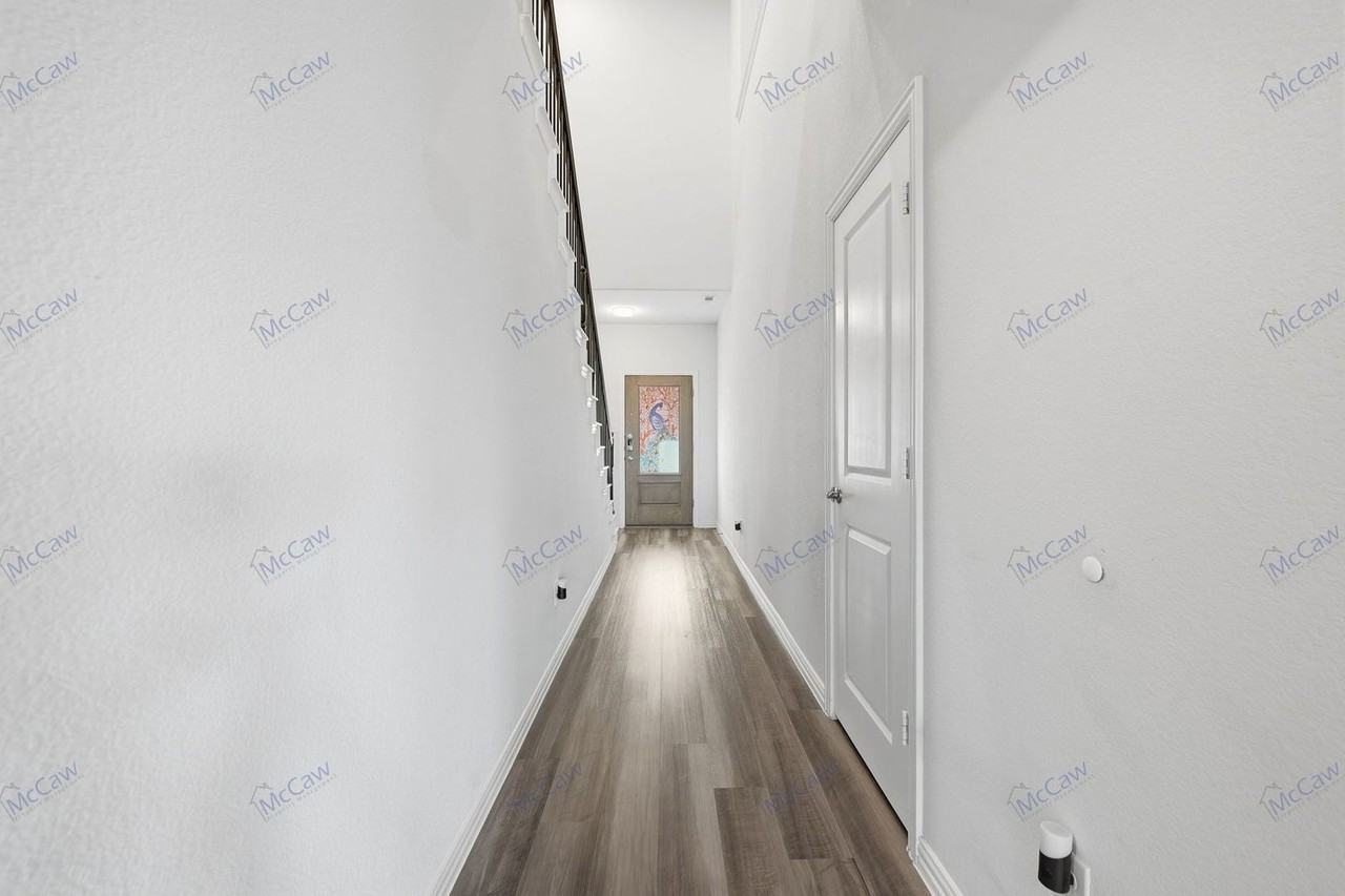 236 Henly Dr - Photo 4 of 34