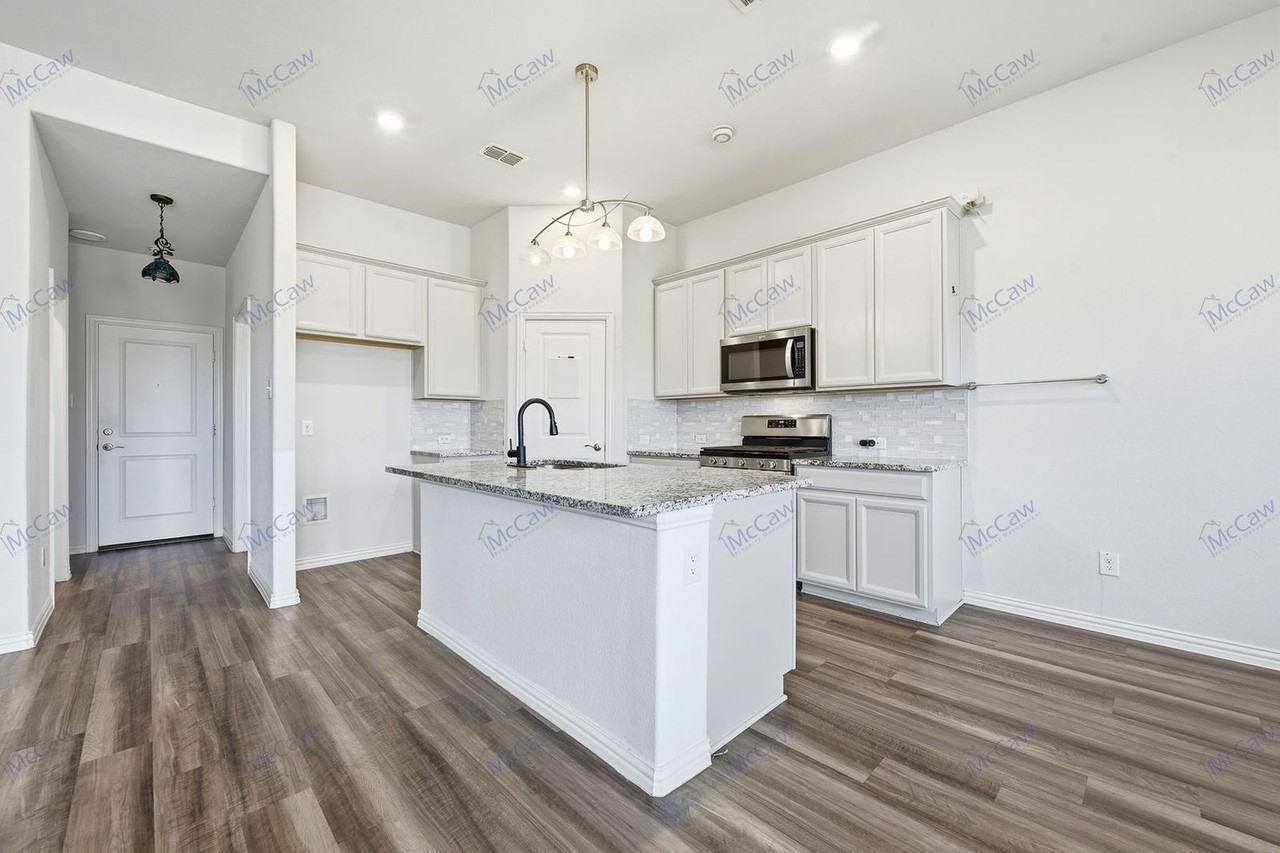 236 Henly Dr - Photo 7 of 34