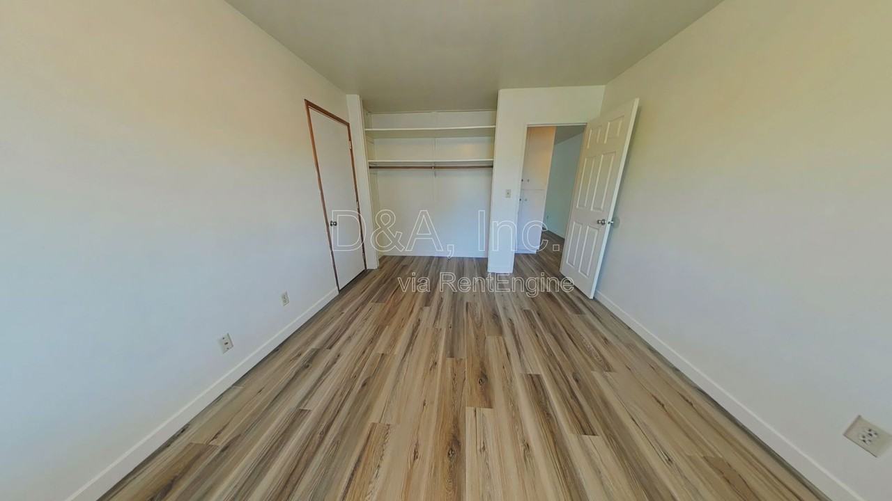 1120 Nw Fillmore Ave - Photo 7 of 9