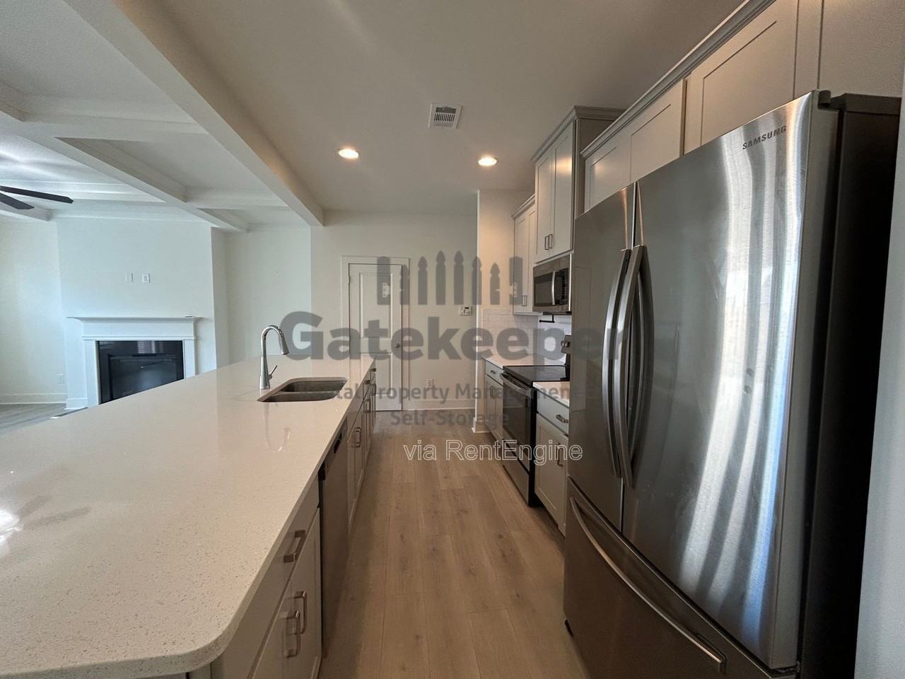 7741 Squire Ct - Photo 5 of 25