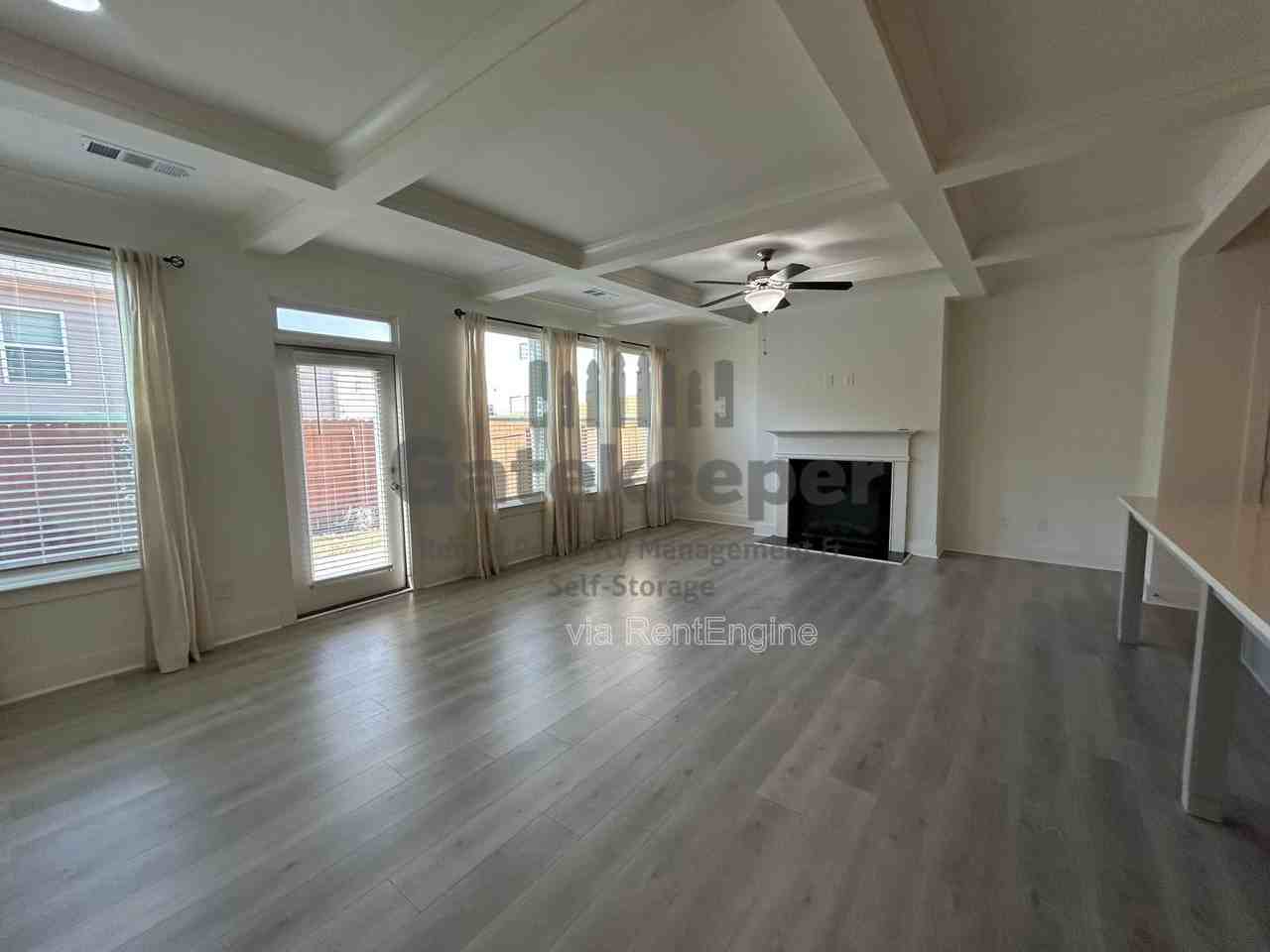 7741 Squire Ct - Photo 6 of 25