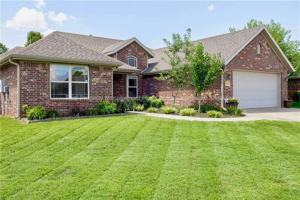 featured image of 421 Coopers Way