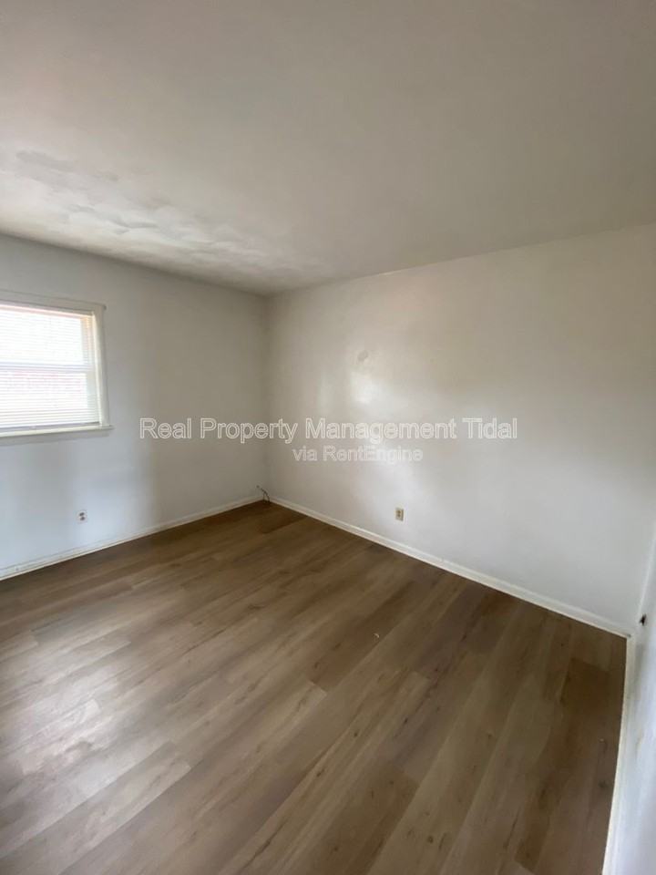 5667 Brickell Rd #18 - Photo 6 of 12