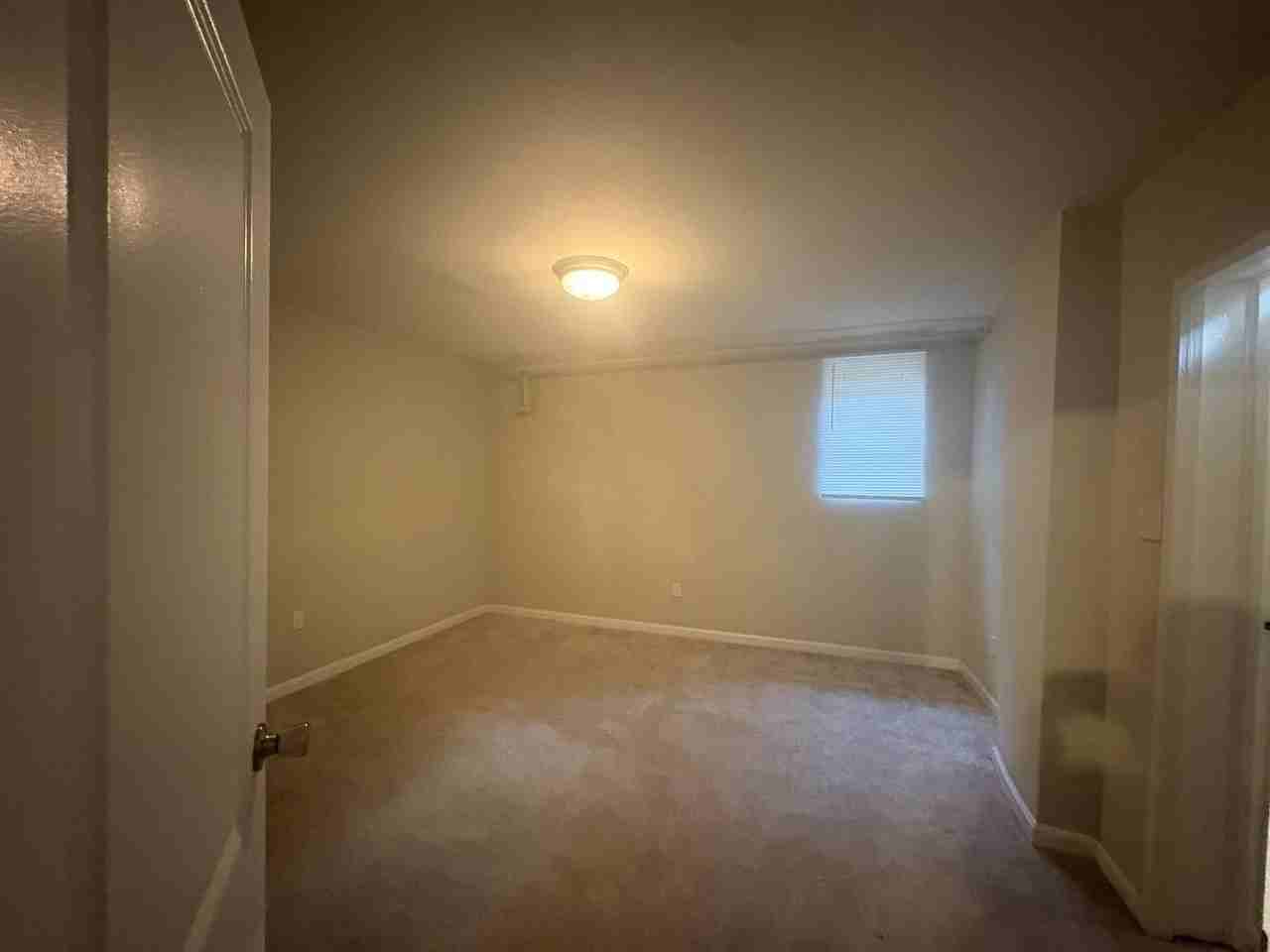 2755 Vineville Ave #B - Photo 4 of 13