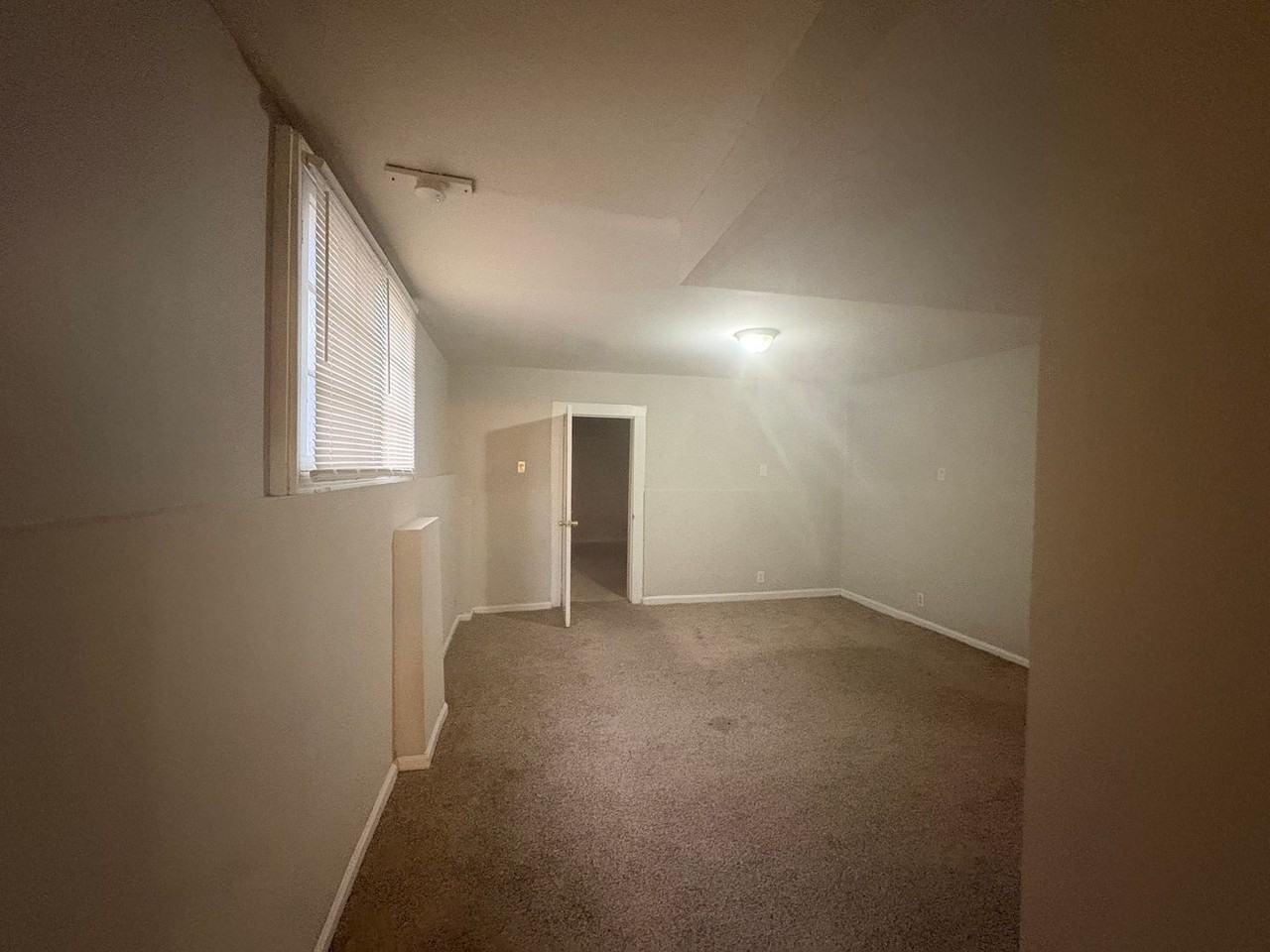 2755 Vineville Ave #B - Photo 6 of 13