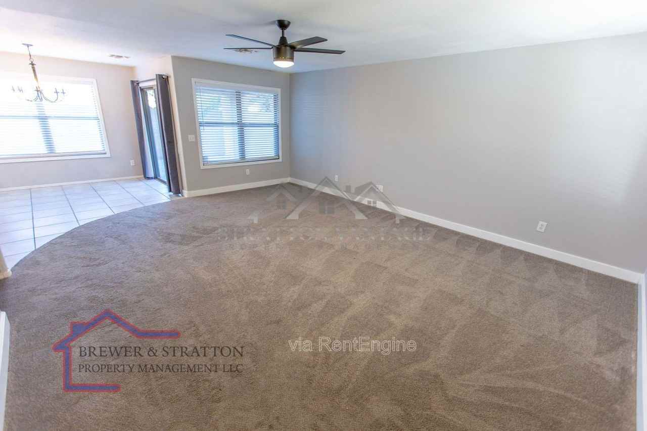 2102 E Spruce Dr - Photo 6 of 39