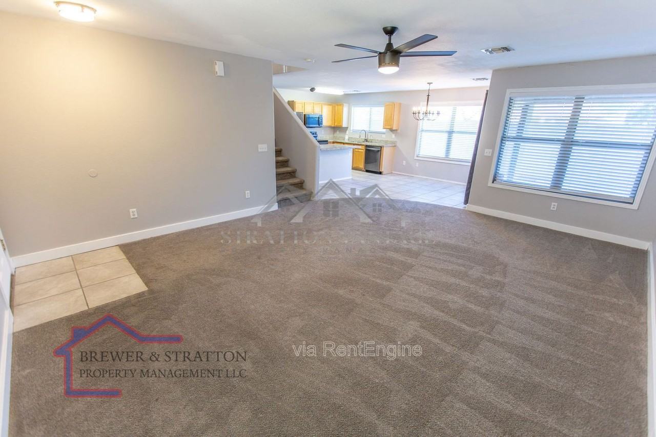 2102 E Spruce Dr - Photo 7 of 39