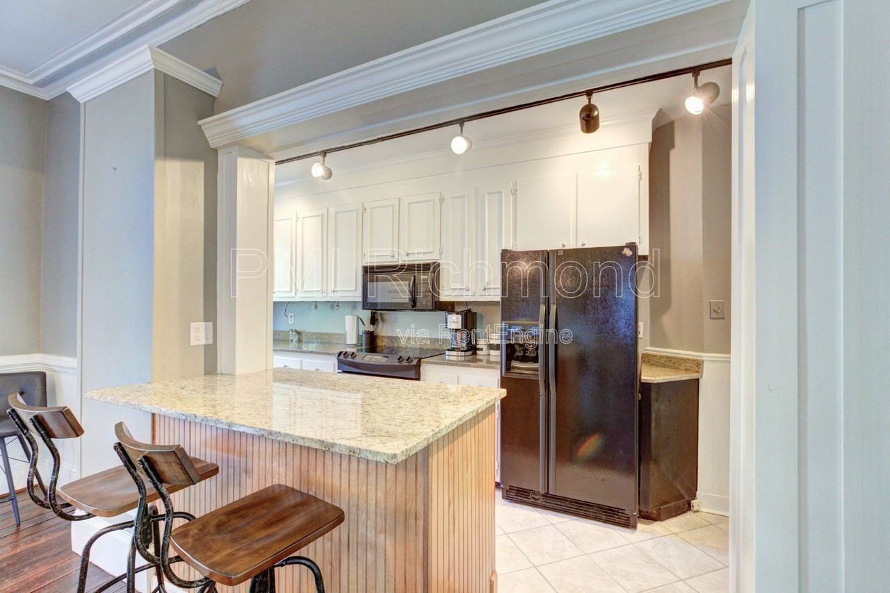 138 W Clay St - Photo 7 of 22