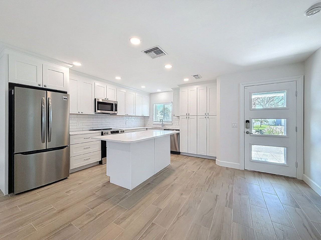 200 176th Terrace Dr E - Photo 2 of 48