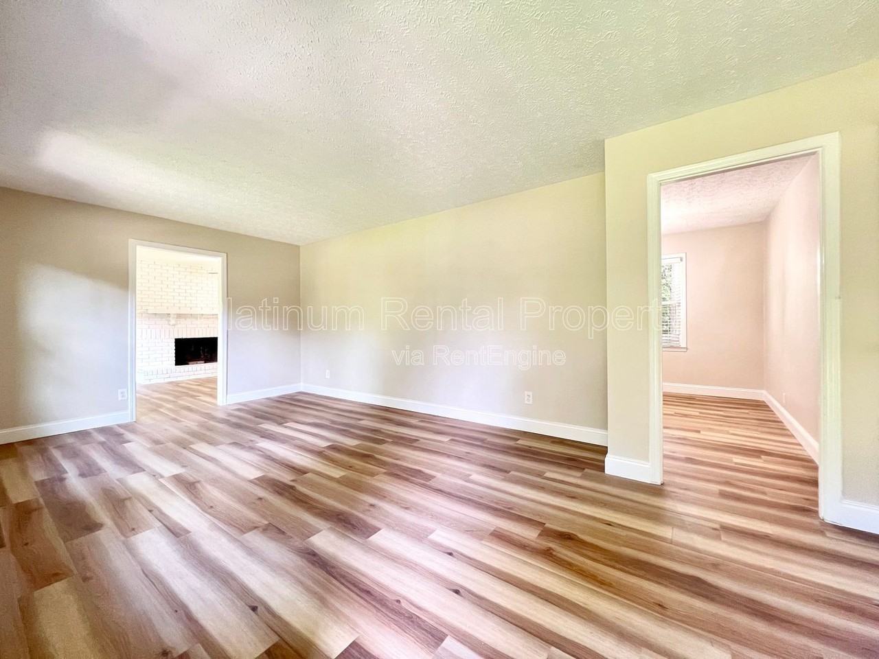 1110 Washington Ave - Photo 4 of 24