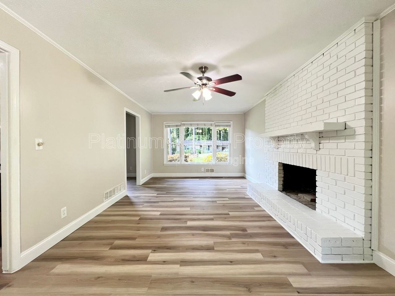 1110 Washington Ave - Photo 6 of 24