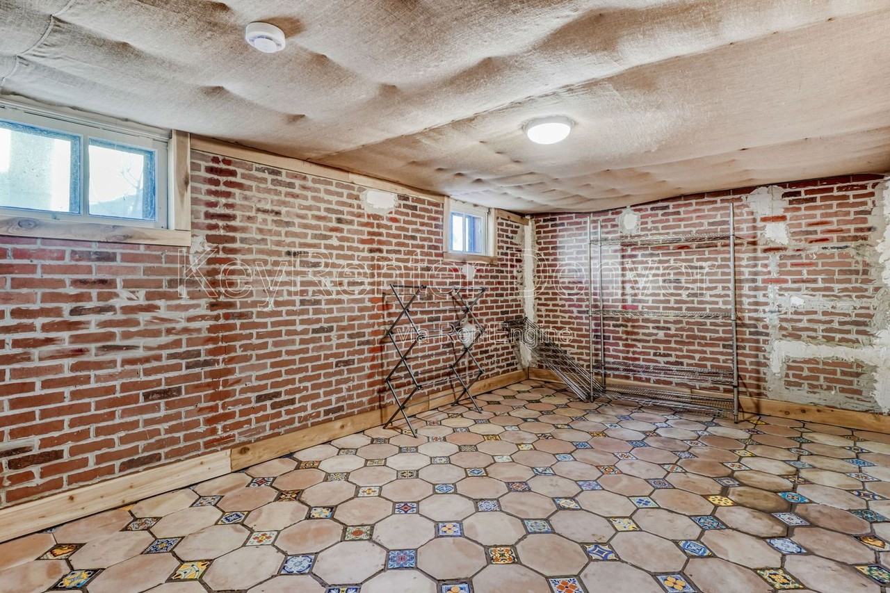 3056 W Clyde Pl - Photo 6 of 18