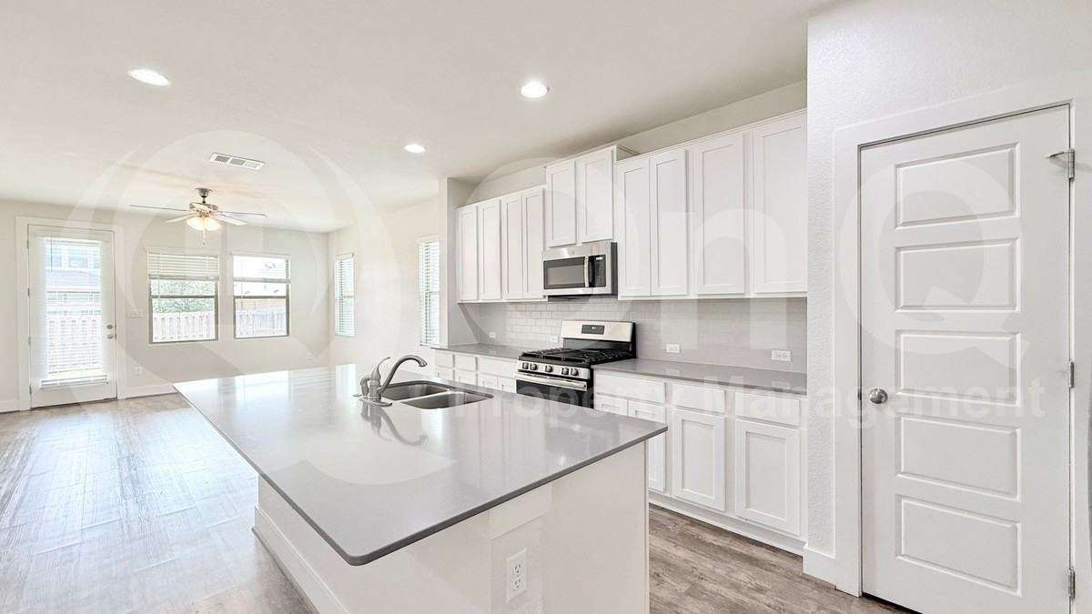 600 Golden Glory Rd - Photo 5 of 21