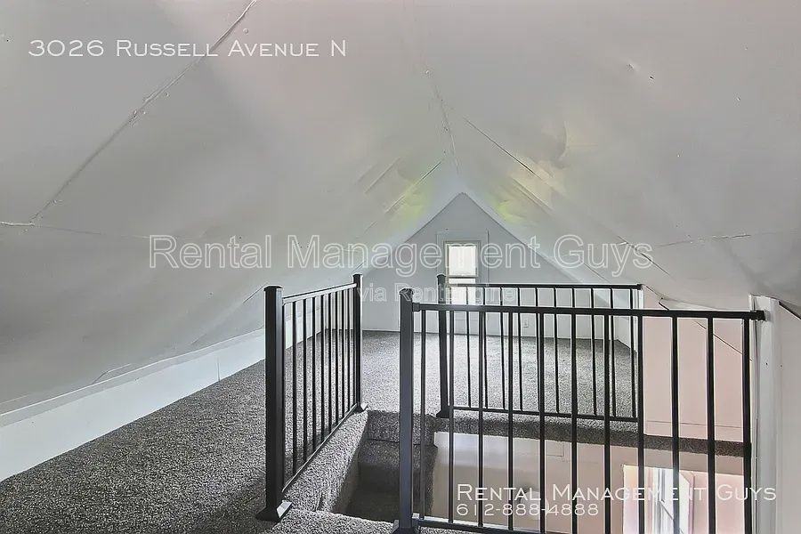 3026 Russell Ave N - Photo 7 of 17