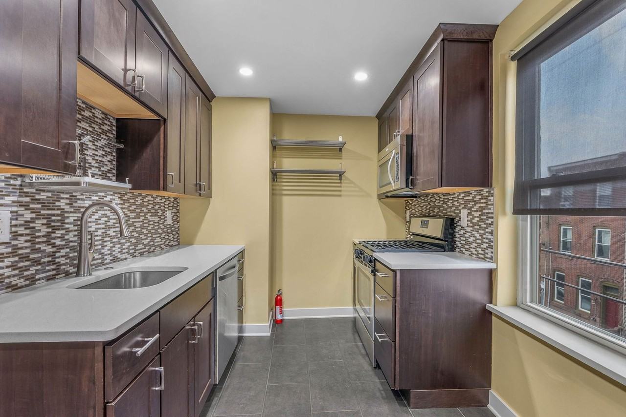 1183 S 13th St #3 - Photo 3 of 11