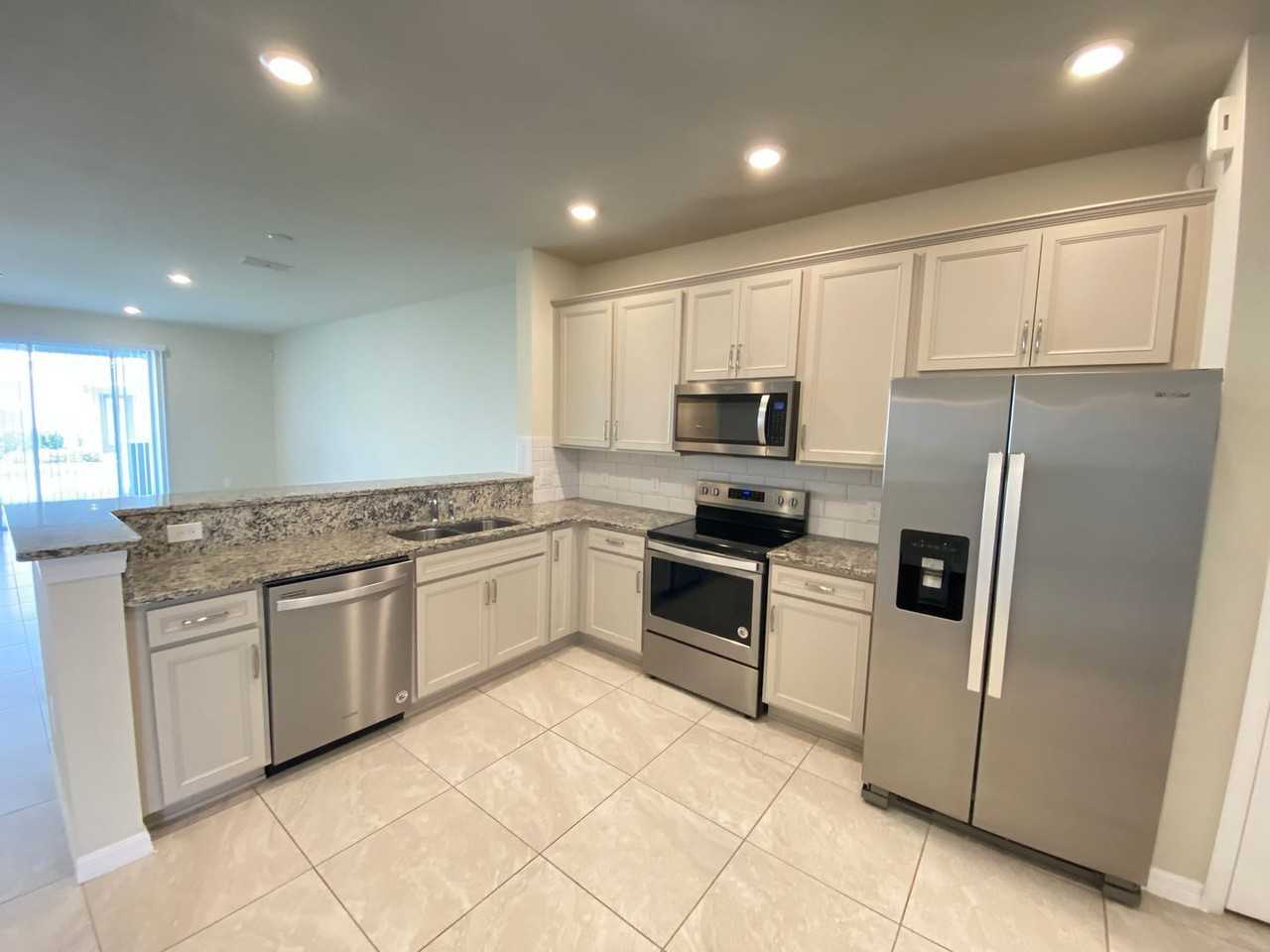 3912 Plainview Dr - Photo 2 of 43