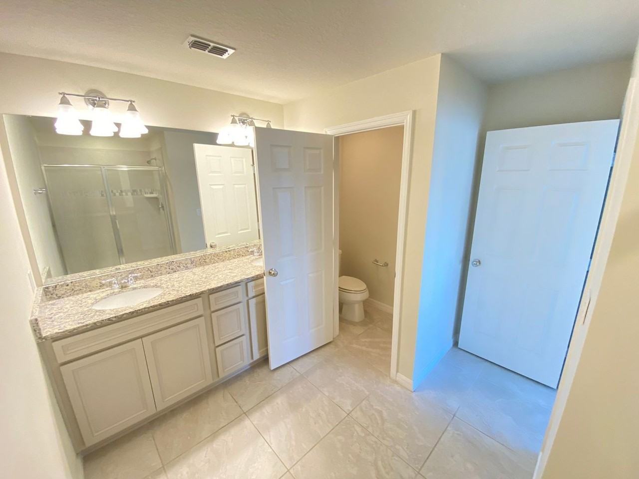 3912 Plainview Dr - Photo 4 of 43