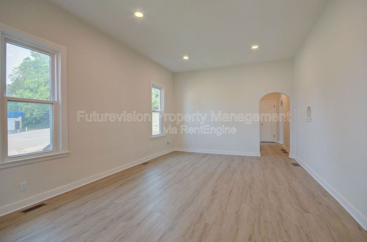 1302 S State St #1 - Photo 2 of 18