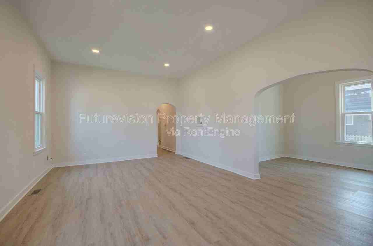 1302 S State St #1 - Photo 3 of 18