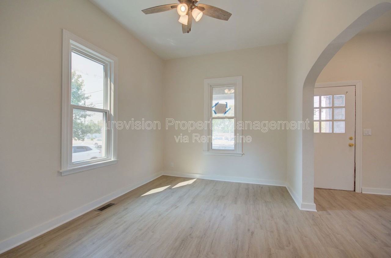 1302 S State St #1 - Photo 5 of 18