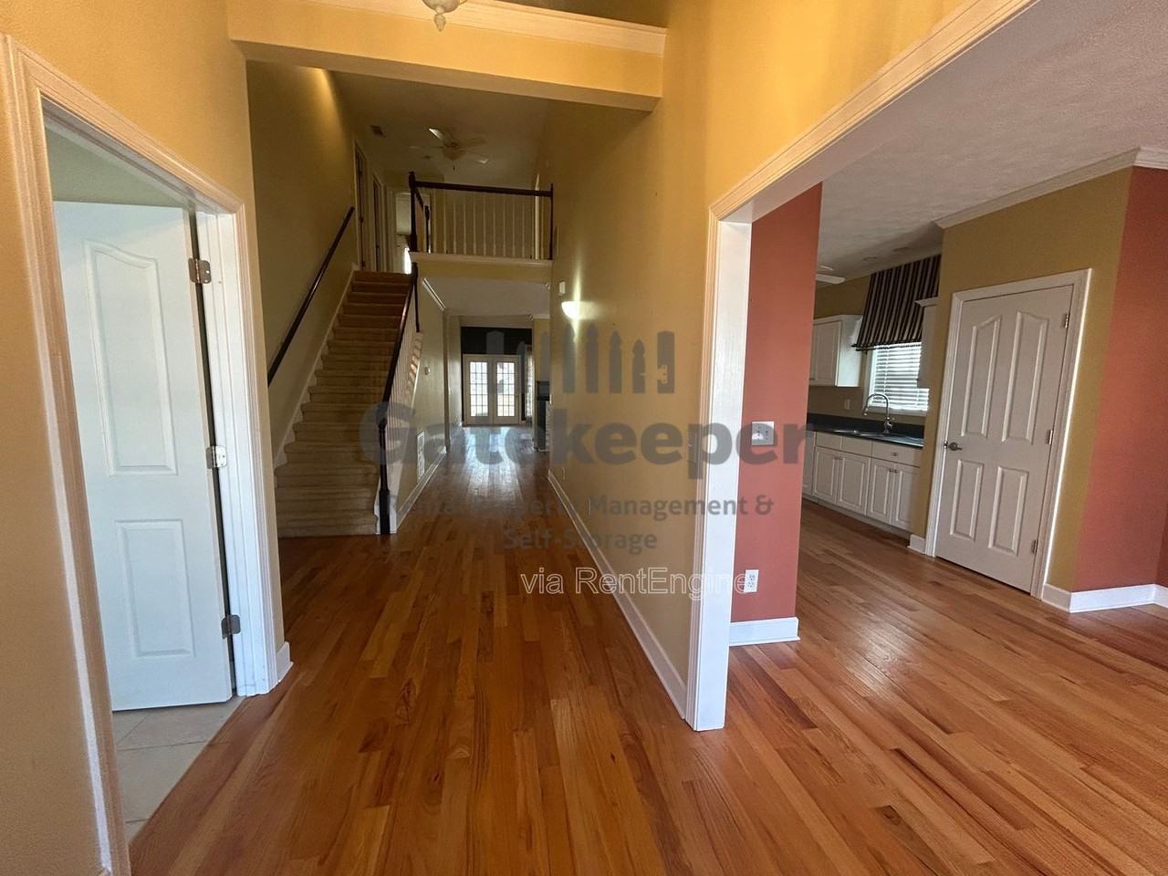 111 Hanbury Ln - Photo 3 of 28