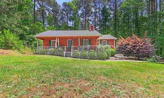 featured image of 468 Davis Rd