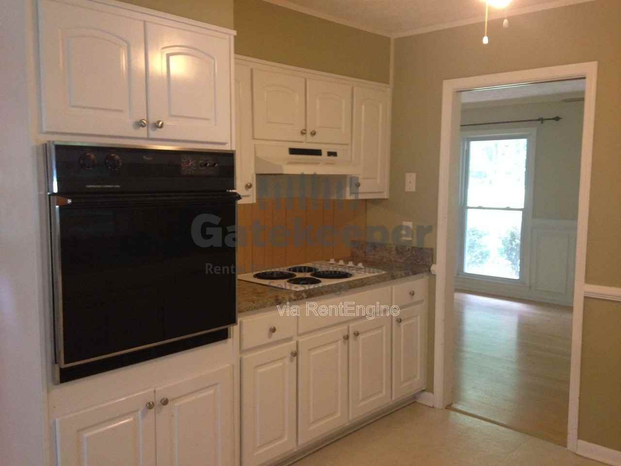 105 Timberlane Trl - Photo 4 of 19