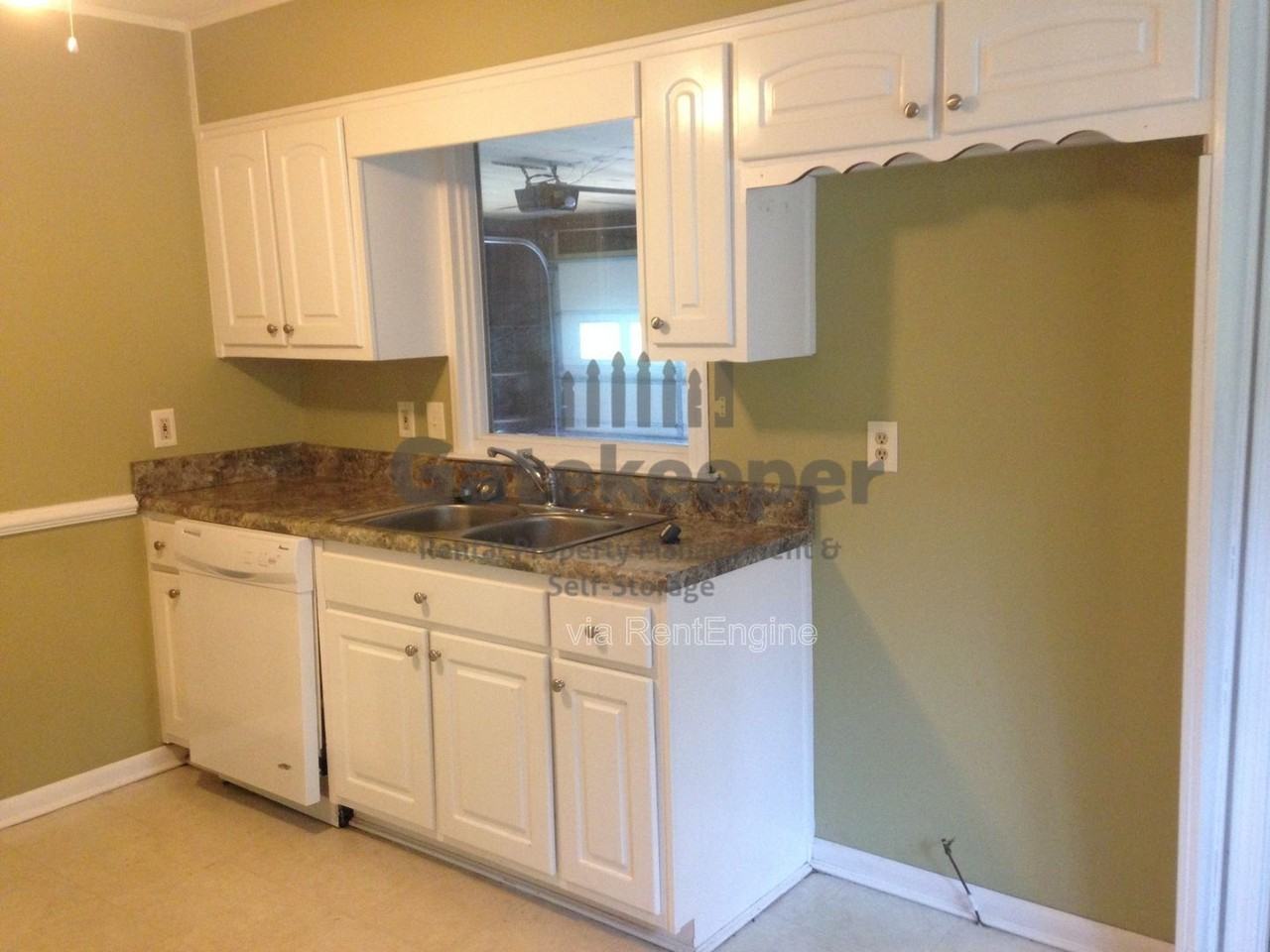 105 Timberlane Trl - Photo 5 of 19