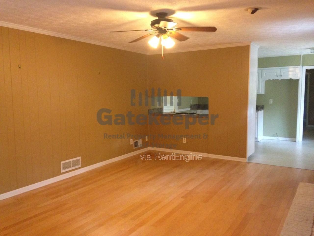 105 Timberlane Trl - Photo 6 of 19