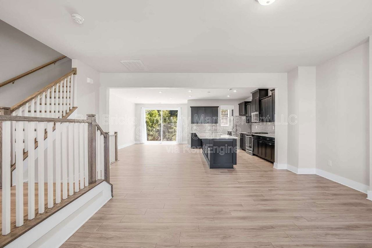 2837 Ensemble Ct - Photo 6 of 30