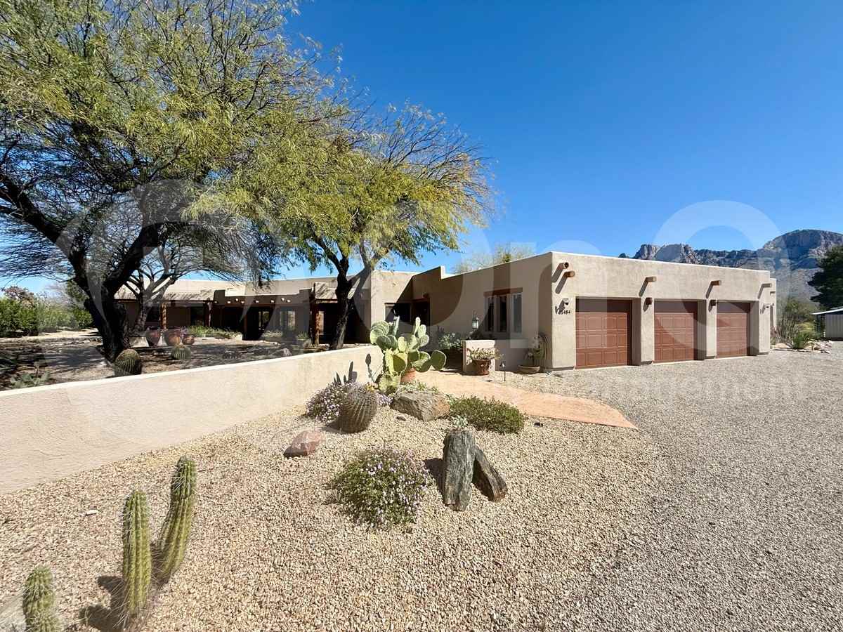 11484 N 1st Ave - Photo 2 of 36