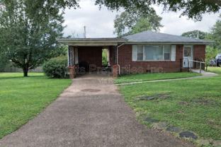 3407 Pine Cir - Photo 1 of 1