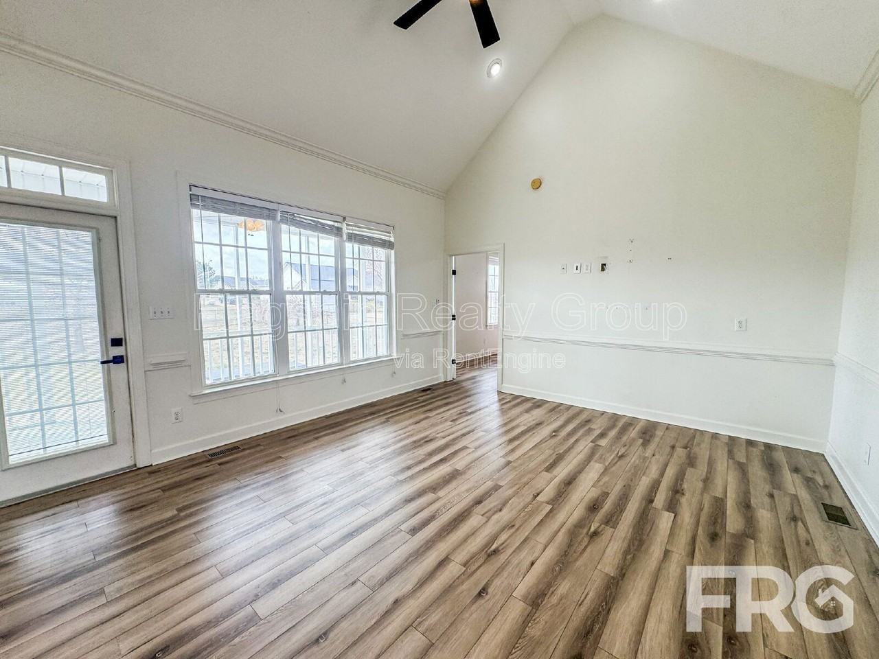 115 Remount Rd - Photo 6 of 37