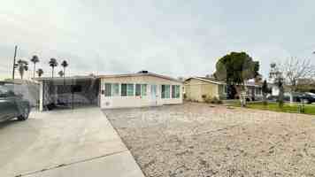 featured image of 741 E Erie St #1