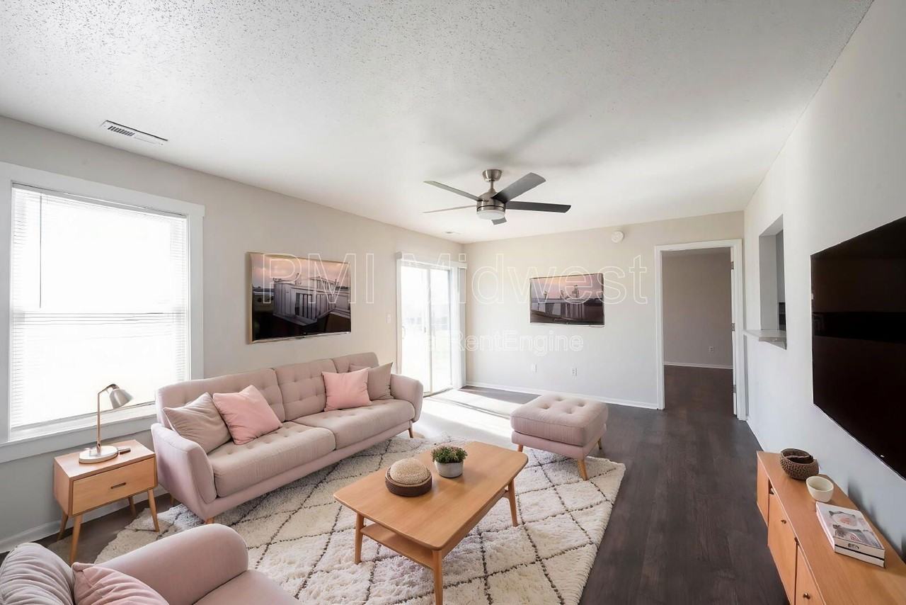 1817 Austin Rd - Photo 5 of 29