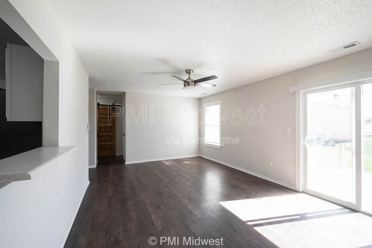 1817 Austin Rd - Photo 6 of 29